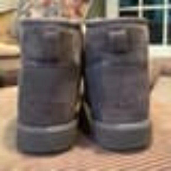 UGG Classic Mini II - Picture 4 of 4